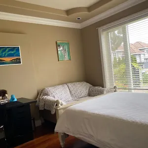  Holiday home Lucky Suite, Two-bedroom With Independent Entrance In Close To Yvr Canada